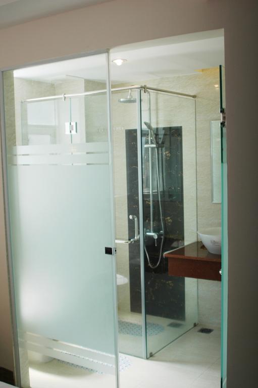 Minh Nhat Hotel Nha Trang Room photo