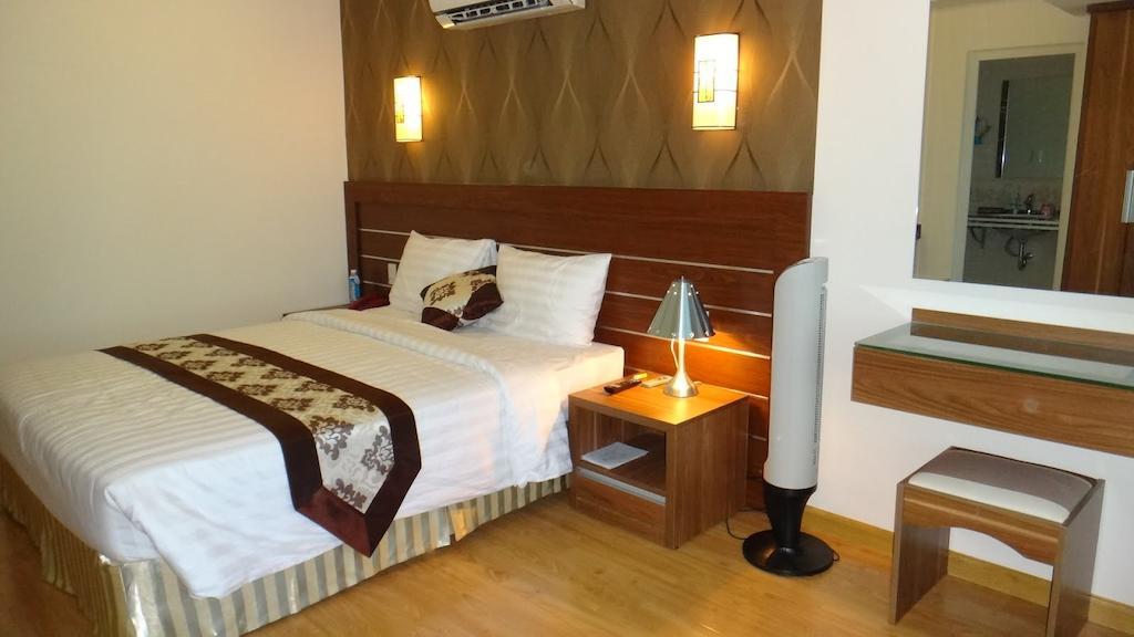 Minh Nhat Hotel Nha Trang Room photo