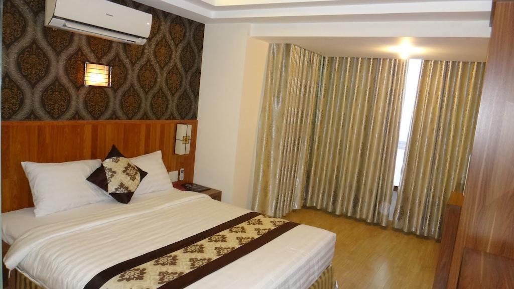 Minh Nhat Hotel Nha Trang Room photo