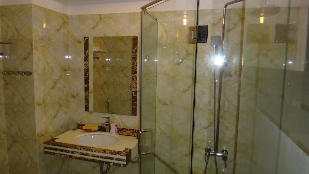 Minh Nhat Hotel Nha Trang Room photo